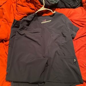 Lynx set of Navy scrubs